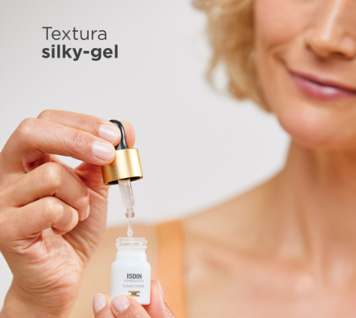 Isdin Ceutics Flavo-C Forte serum lifestyle