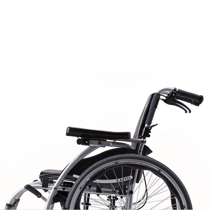 كرسي يدوي متحرك من كارما اس-ارجو رمادي/ بي فضي 18" 106في24دبليو.بي