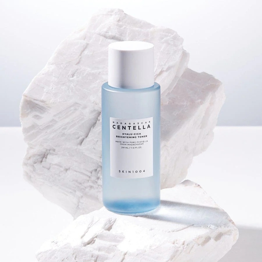 Skin1004 Centella Hyalu-Cica Brightening Toner 210ml