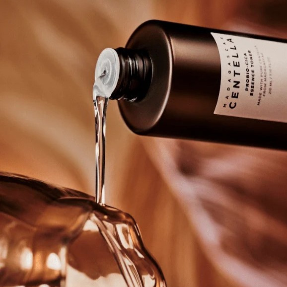 Skin1004 Centella Probio-Cica Essence Toner 210ml