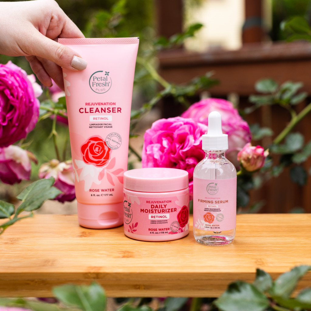 Petal Fresh Pure Rejuvenation Daily Moisturizer 118ml