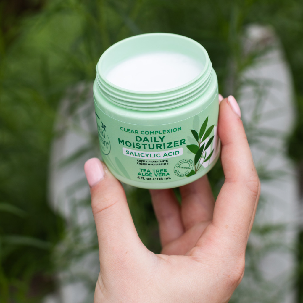 Petal Fresh Pure Clear Complexion Moisturizer 118ml