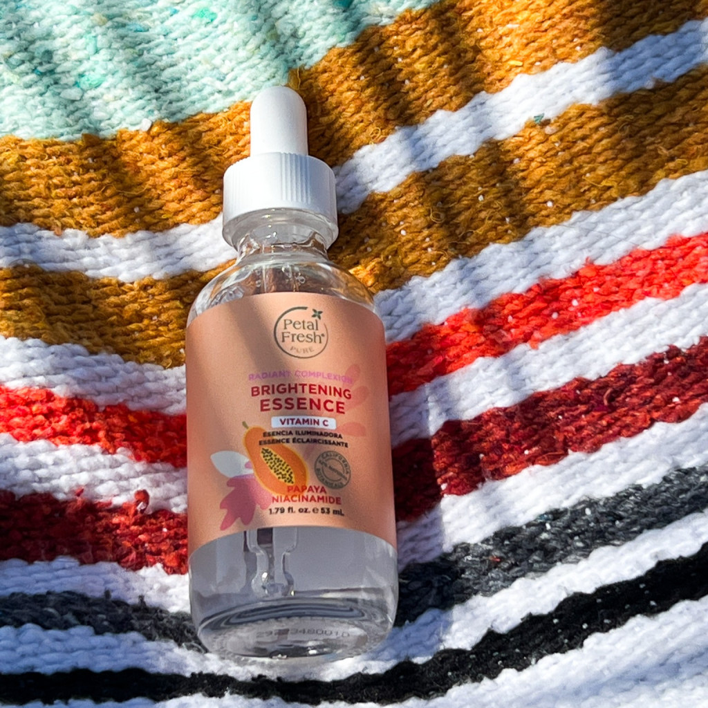 Petal Fresh Pure Radiant Complexion Essence 53ml