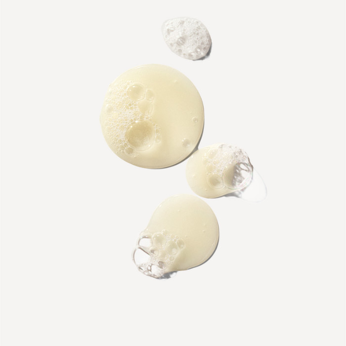 Olaplex No. 4 Bond Maintenance Shampoo, Strengthening, Hydrating & Nourishing Cleanser - 250ml