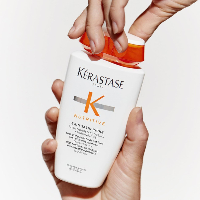 Kerastase Nutritive Bain Satin Riche, High-Nutrition Shampoo for Very Dry Hair, Moisture & Strength - 250ml