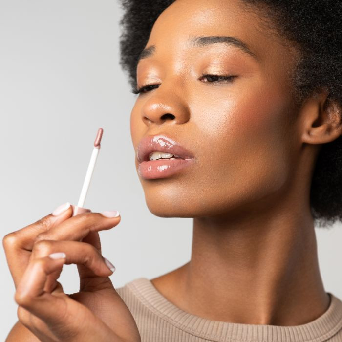 Dr. PawPaw Tinted Lip Oil, Nude Pout, Natural Lip Care with High-Shine Gloss Finish, 8ml