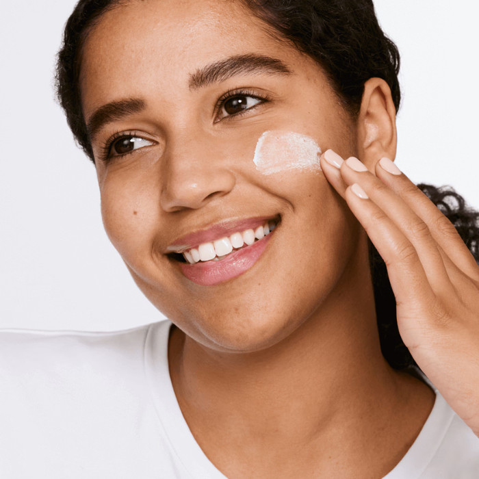 Clinique Exfoliating Gentle Face Scrub for Smoother, Clearer Skin, 100ml